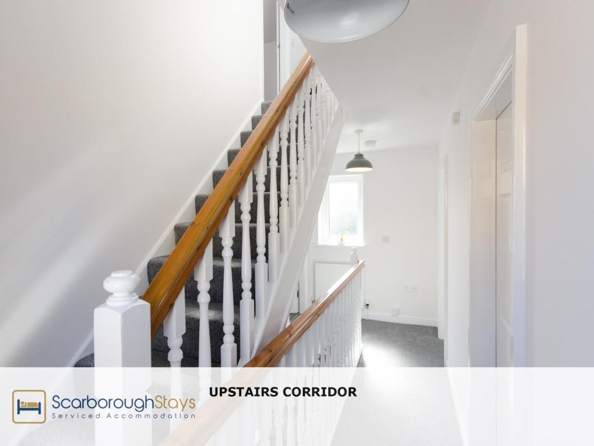 Candler Lodge - 3 Bedroom Townhouse With Parking - Patio Area & Seating Scarborough Luaran gambar