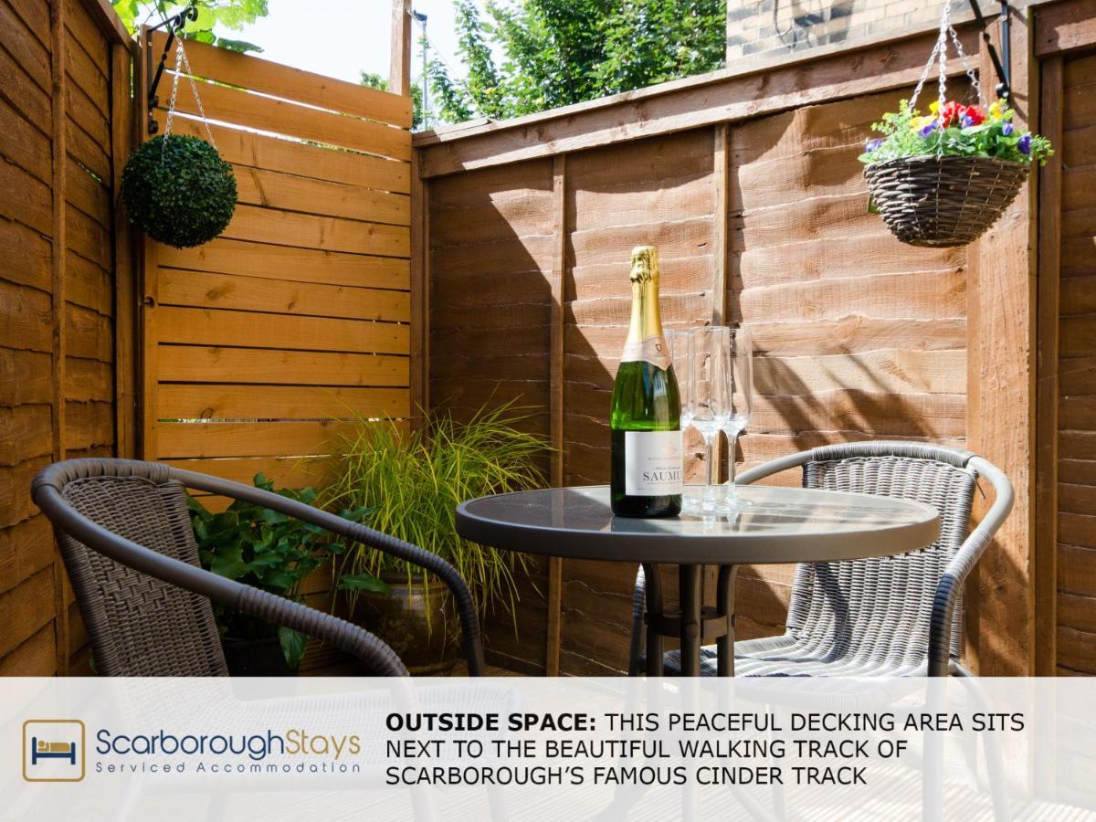 Candler Lodge - 3 Bedroom Townhouse With Parking - Patio Area & Seating Scarborough Luaran gambar